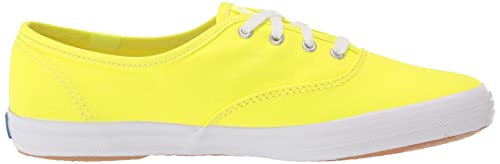 Women's Champion Seasonal Sneaker T570668