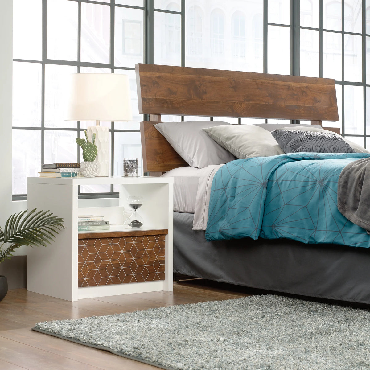 Soft White Dresser L576215