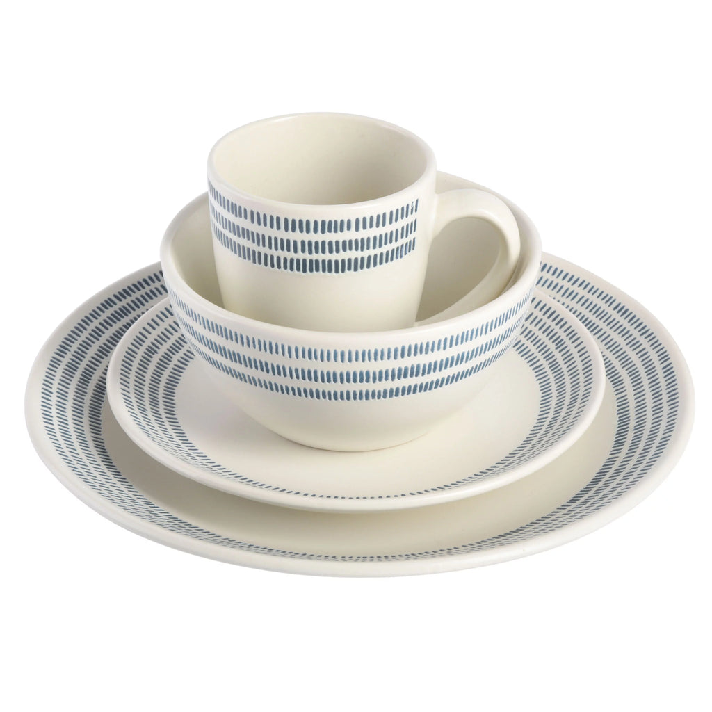 16-Piece White Stoneware Dinnerware Set Q8914