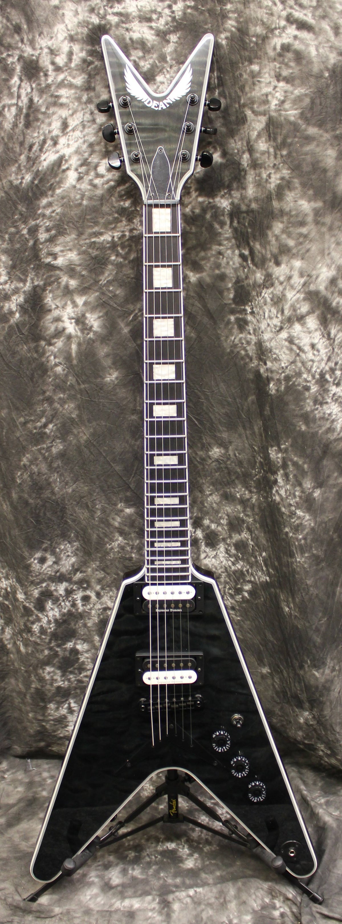 Trans Black Quilt Top Electric Guitar L880