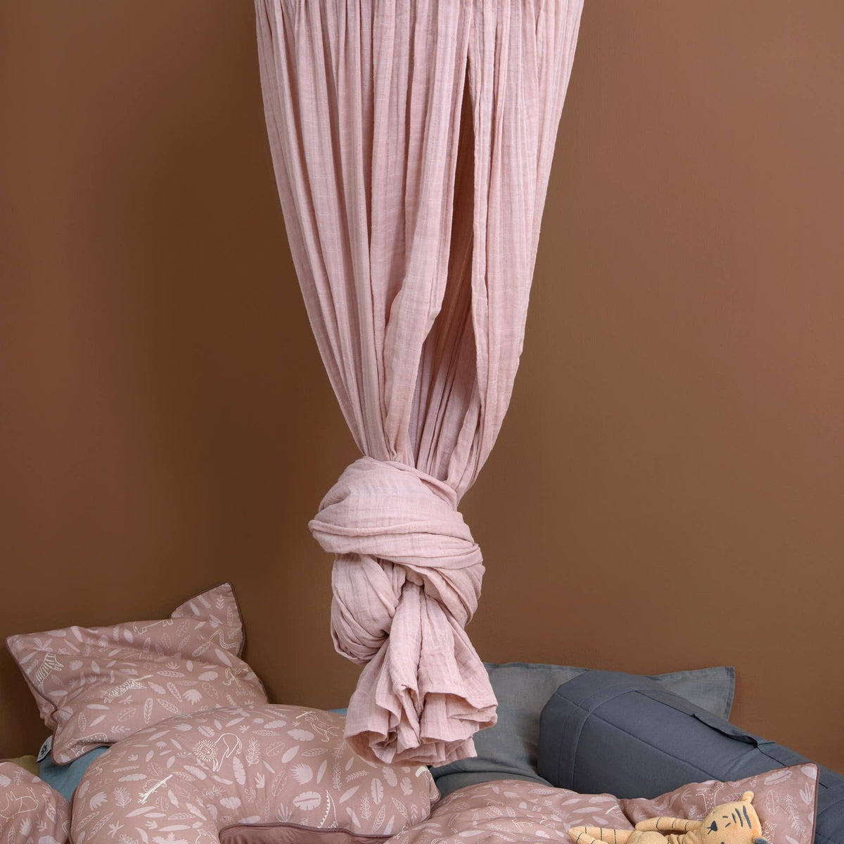 Blush Rose Canopy J676821