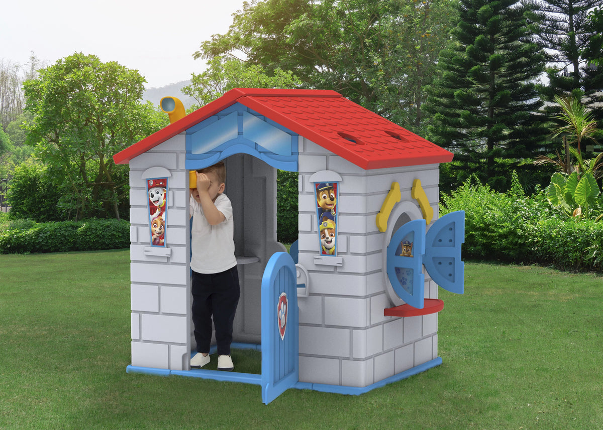 Plastic Indoor Outdoor Playhouse M694