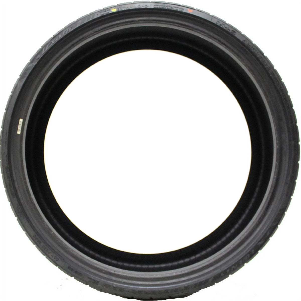 255/35ZR20 97W XL Passenger Tire O223801