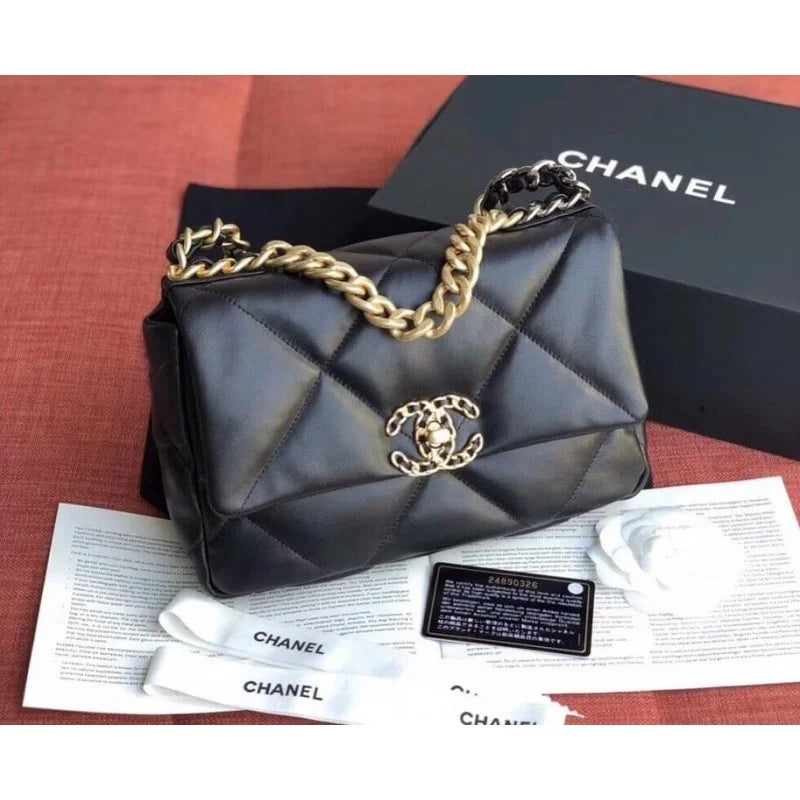 Lambskin Flap Bag N82316