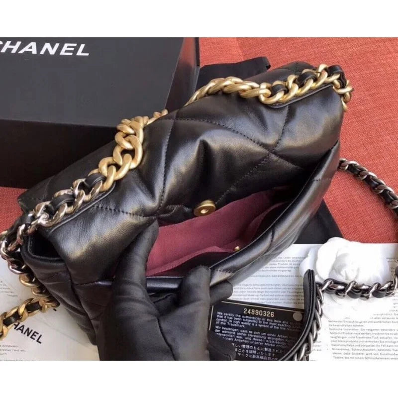 Lambskin Flap Bag N82316