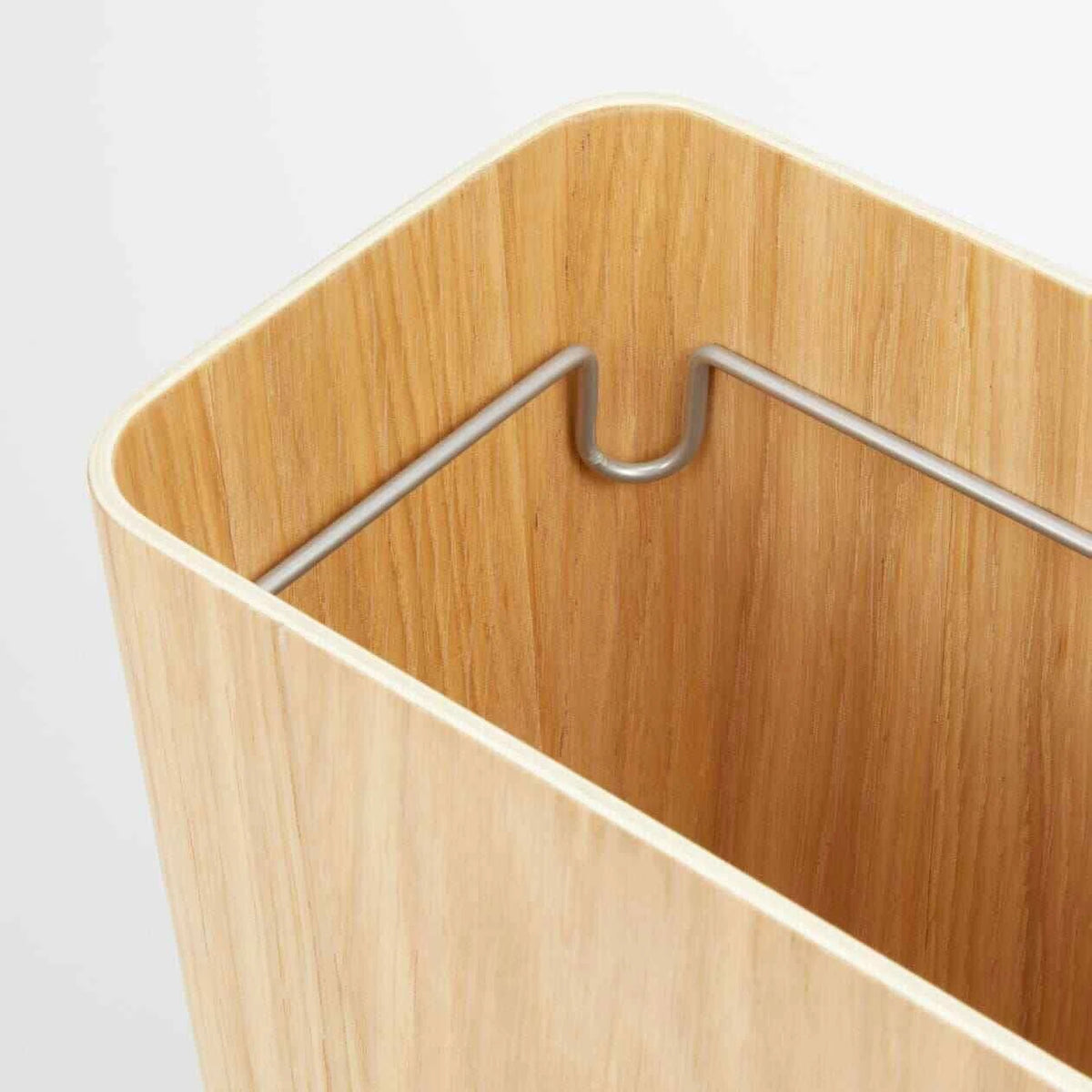 Oak Wood Trash Can with Lid M669874