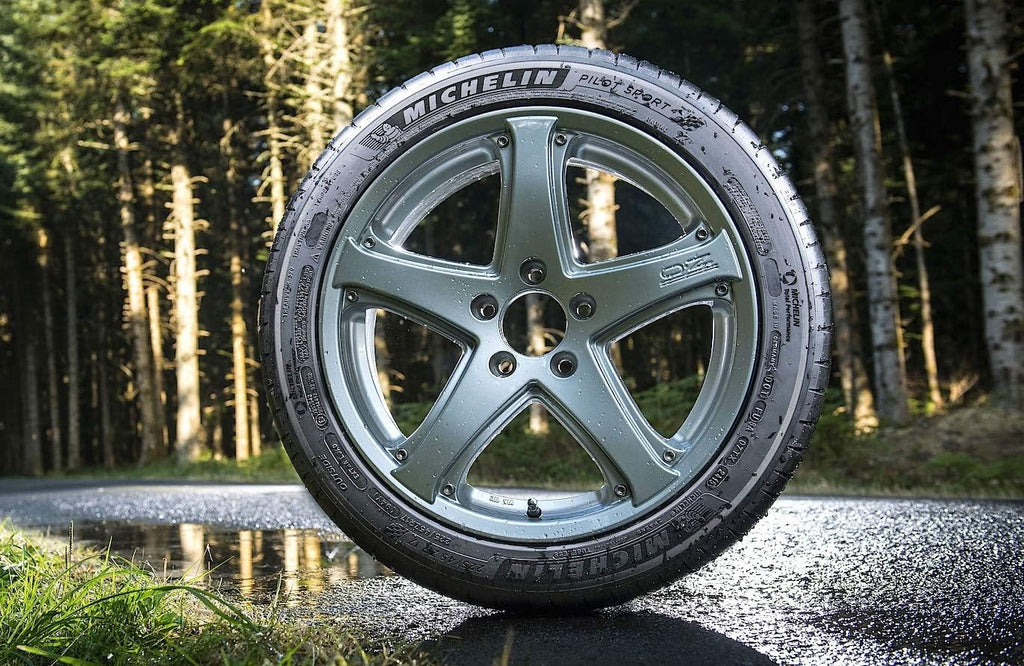 Summer Radial Car Tire 225/40ZR18/XL (92Y) D214