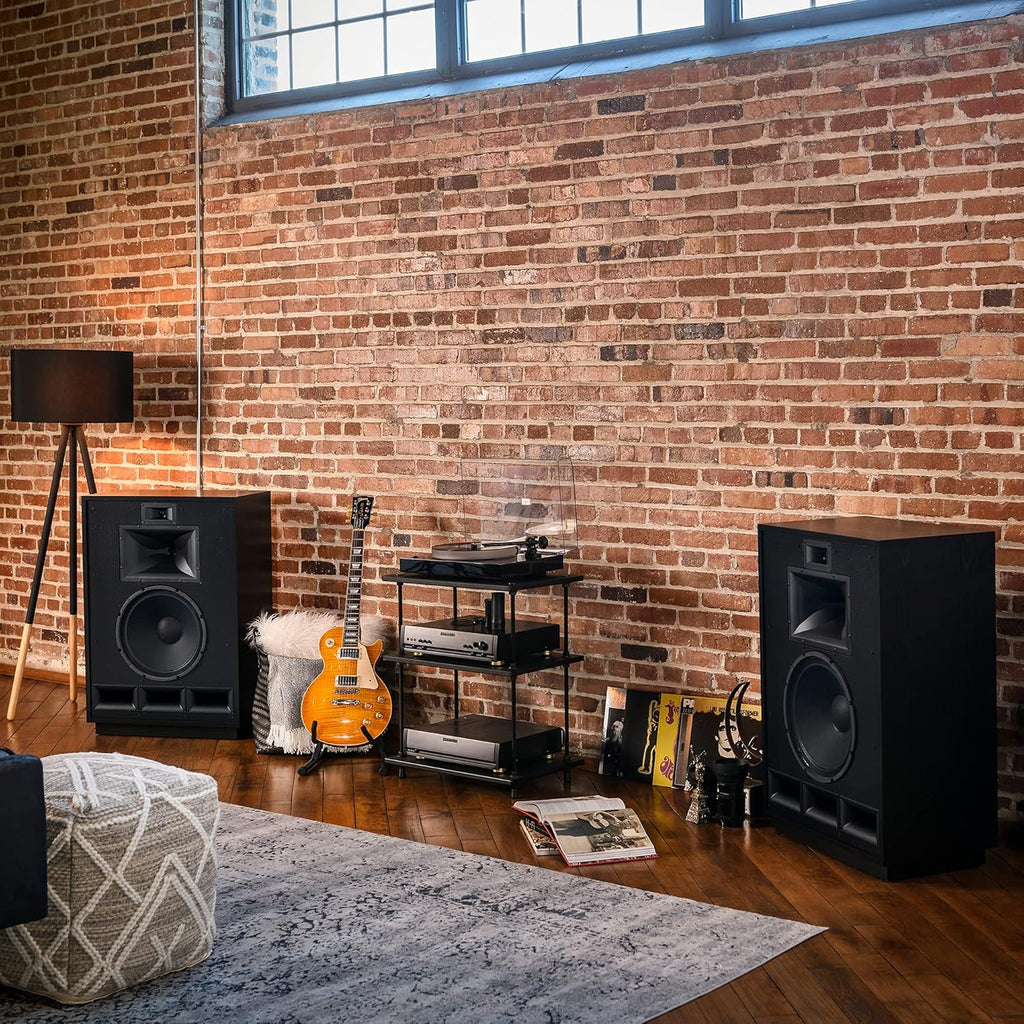 Walnut Floorstanding Speakers U406472