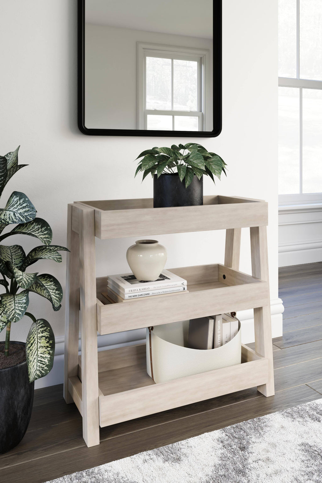 Shelf Accent Table Q706