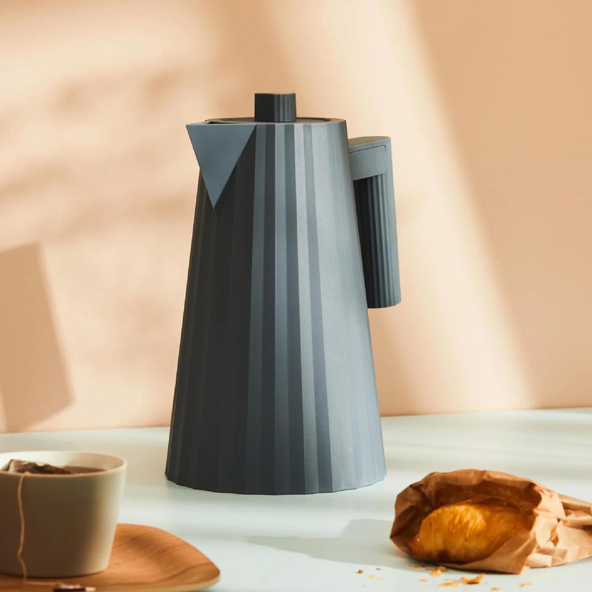 Electric Kettle 1500W 57.5 Fl Oz Grey V94567