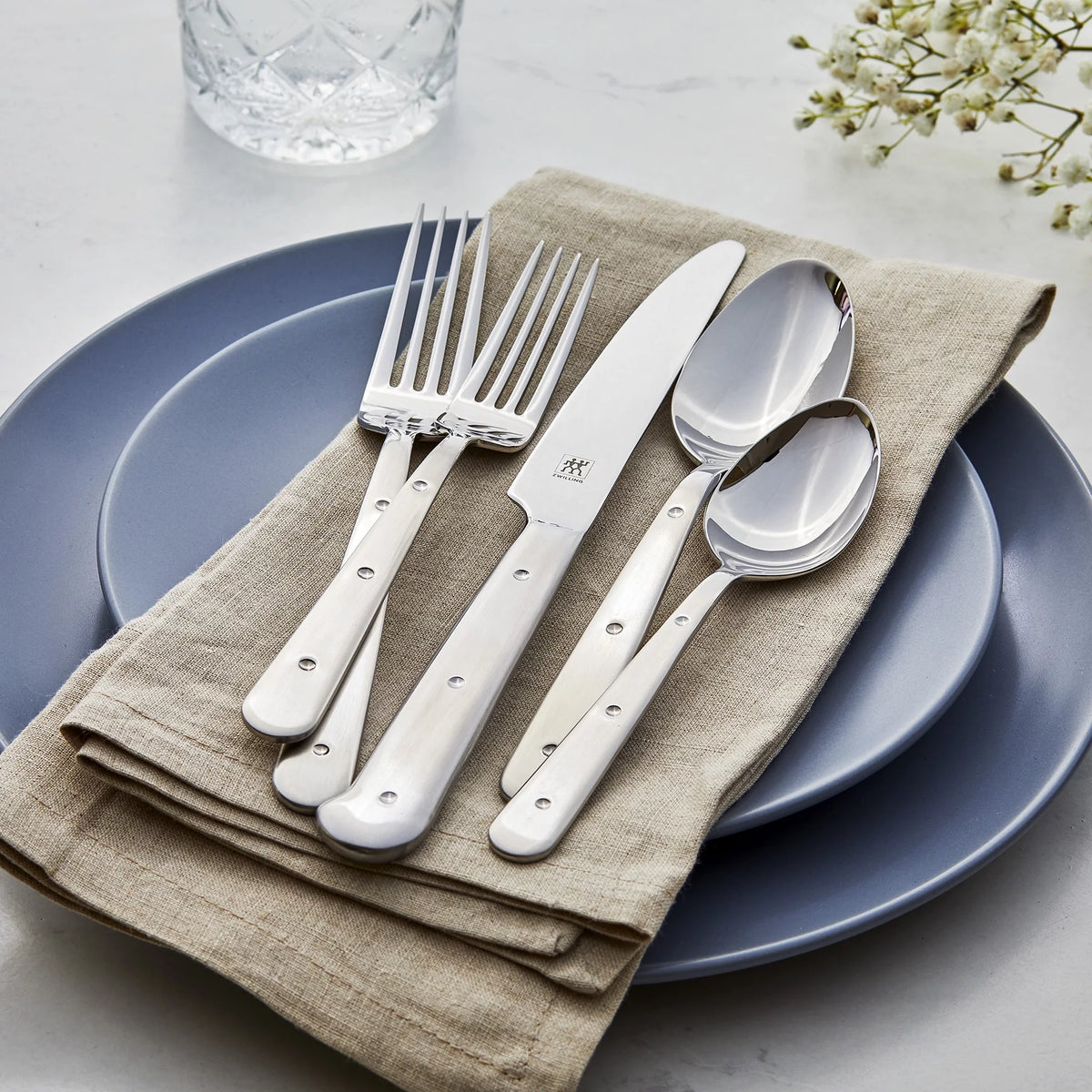 45-pc 18/10 Stainless Steel Flatware Set P2350